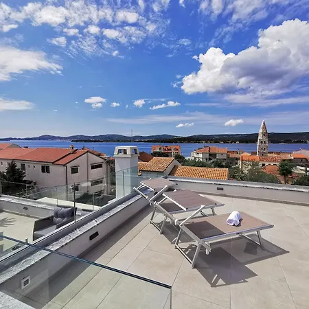 Apartman 3 Stella Deluxe With A Heated Swimming Pool, Jacuzzi, Sauna And Bbq